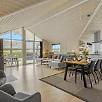 Gorgeous In With Kitchen Casa vacanze