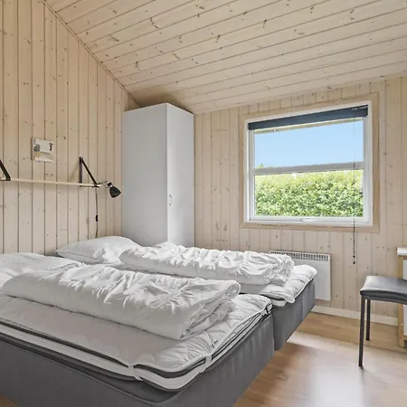 3 Værelses Smukt Hjem I Feriehus Tarm