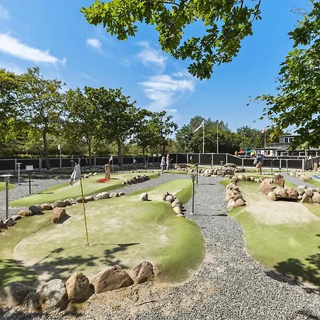 Gorgeous In With Kitchen