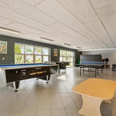 Dom wakacyjny Gorgeous In With Kitchen *