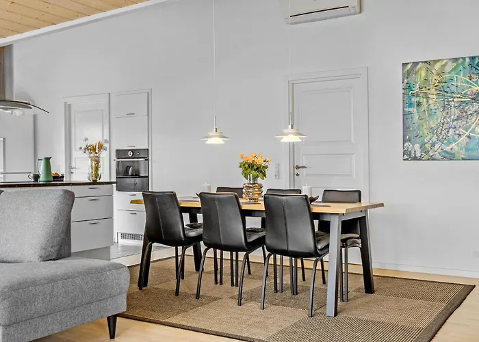 Gorgeous In With Kitchen * Tarm